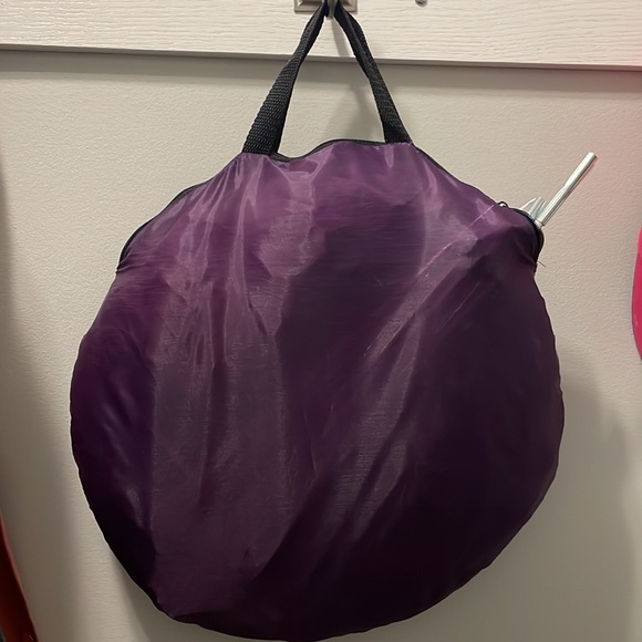 Collapsible princess 👸🏼 castle 🏰 - Picture 3 of 3